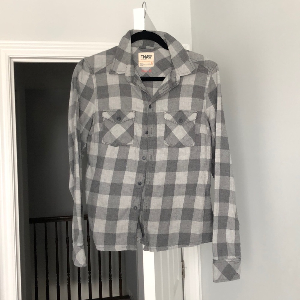 Aritzia TNA gray plaid shirt